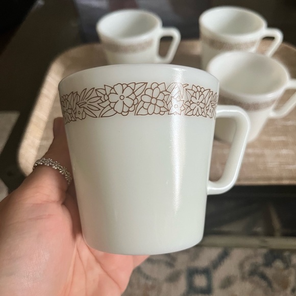 Pyrex Mugs - Picture 2 of 5